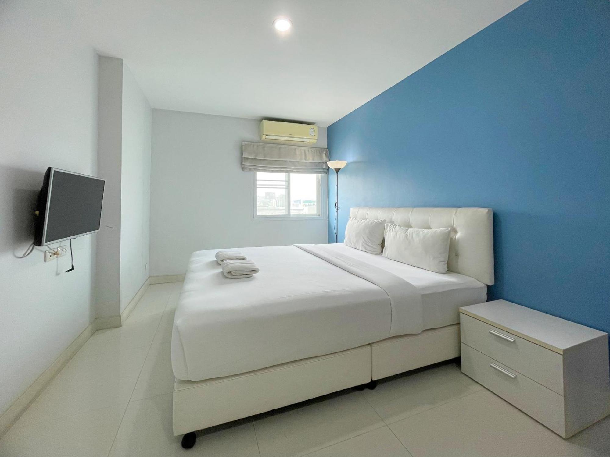 Baan Pattaya By Sabai Hotel Exterior photo