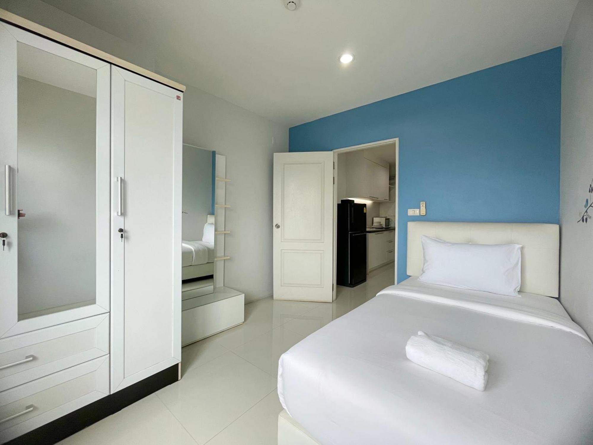 Baan Pattaya By Sabai Hotel Exterior photo
