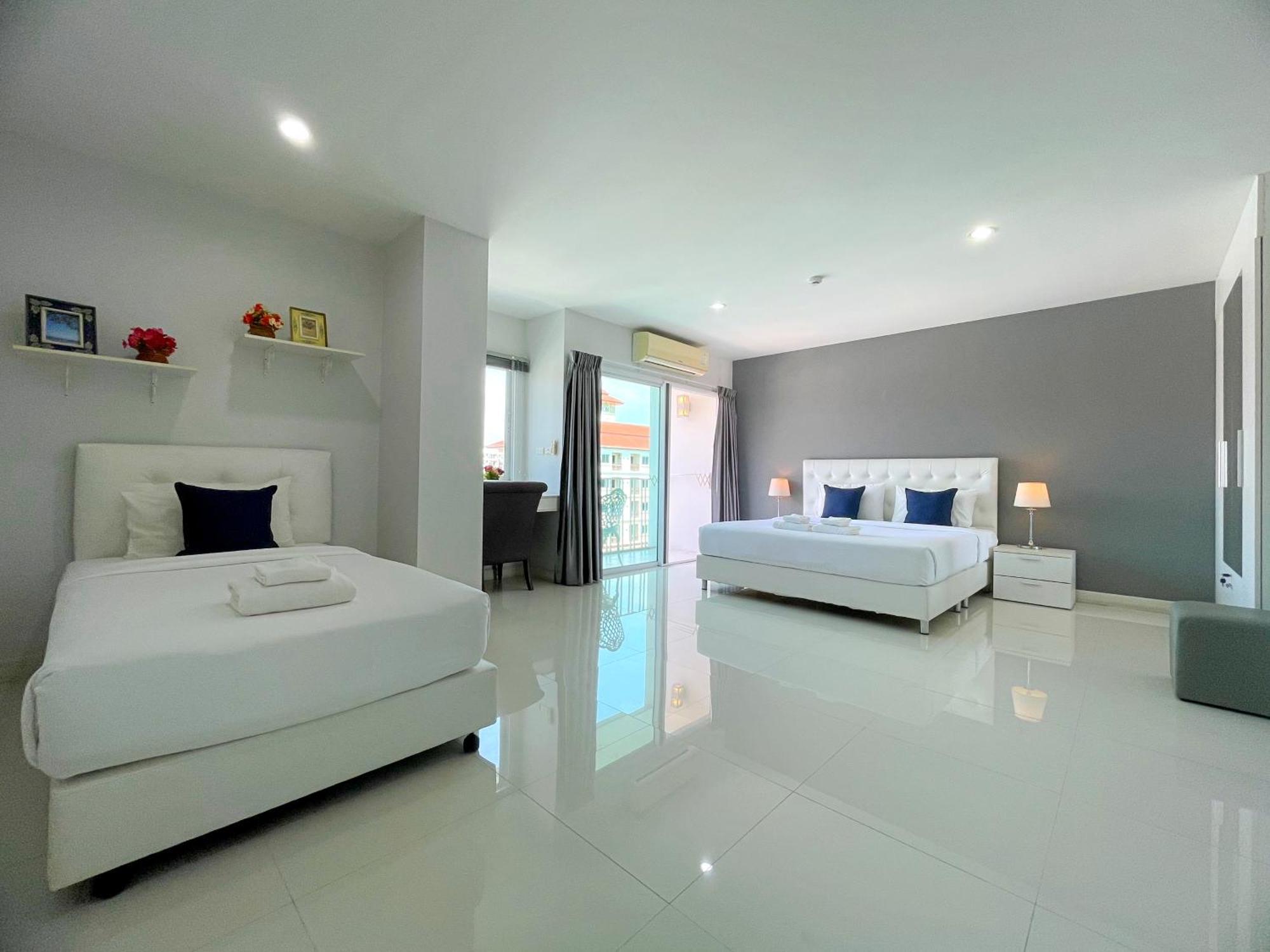 Baan Pattaya By Sabai Hotel Exterior photo